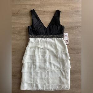 Roulette Black and Cream Formal Dress Wedding Guest Special Event SZ 10 NWT